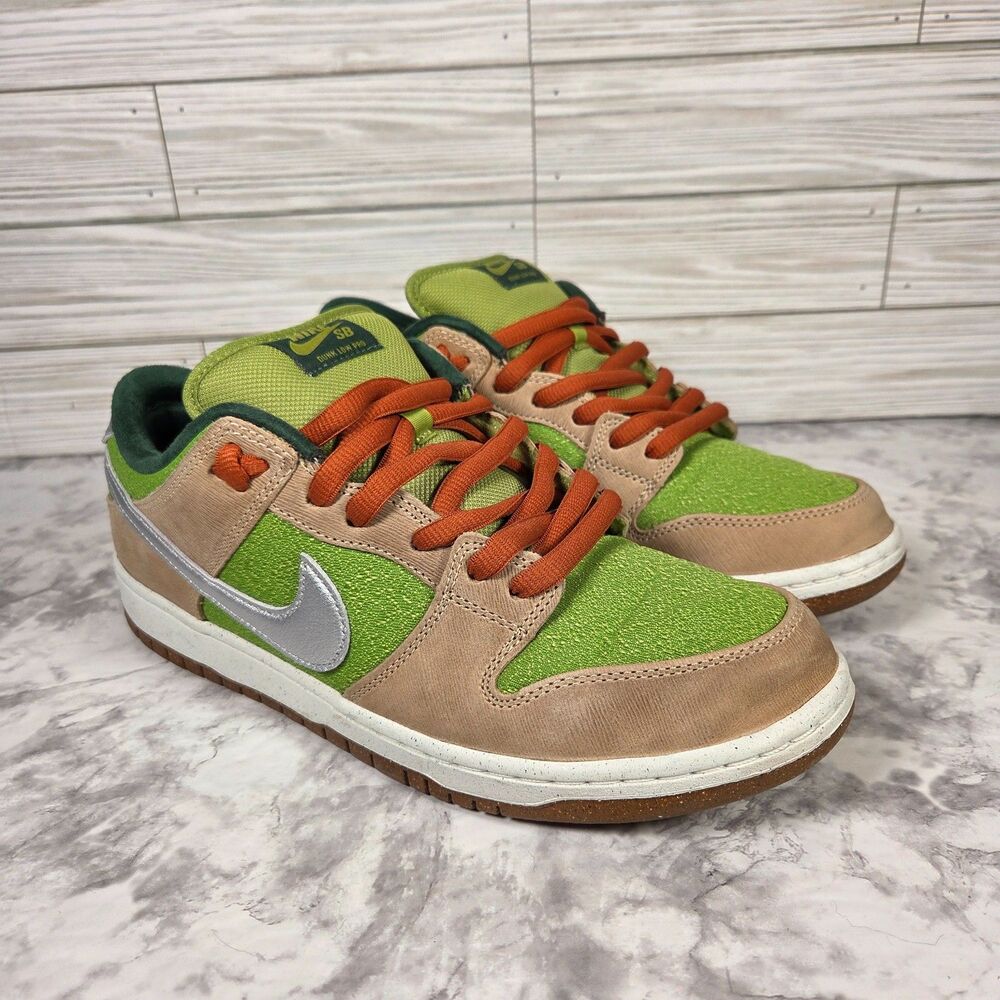Nike SB Dunk Low Pro Escargot Men's 10.5 FQ7585-200 Super Clean Condition